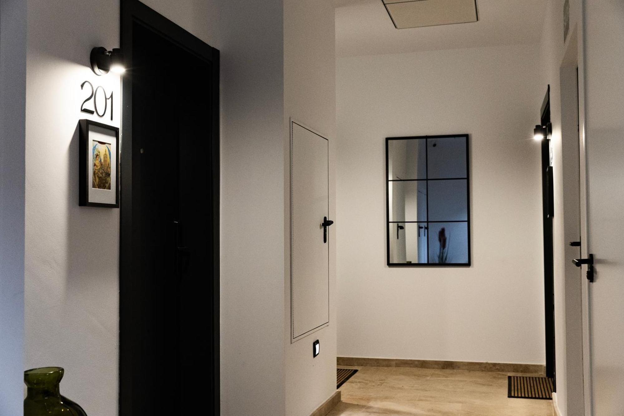 Demetrio By Alma Suites Valensiya Dış mekan fotoğraf