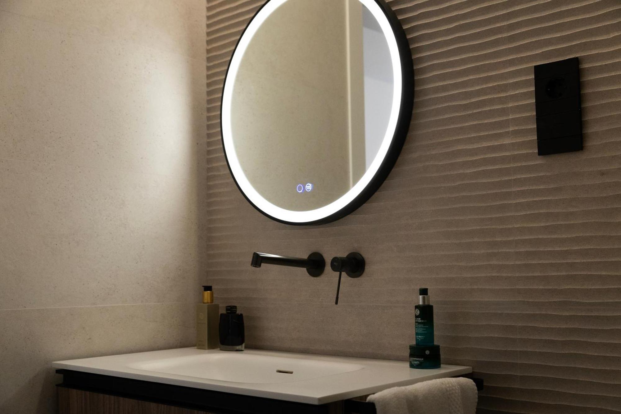 Demetrio By Alma Suites Valensiya Dış mekan fotoğraf
